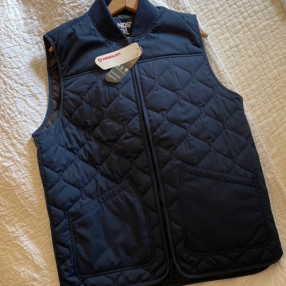New with tags; Lands’ End Men’s Navy Vest; size M/T